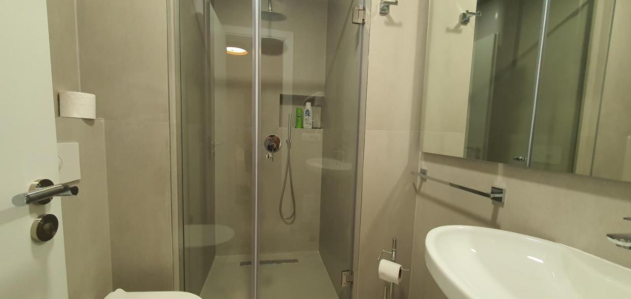 Apartament Beachfront Terrace Saranda