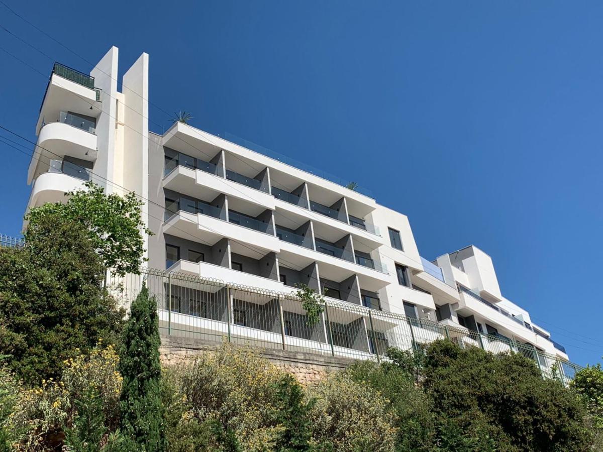Beachfront Terrace * Saranda